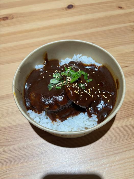 Demi-Handon (デミハン丼)