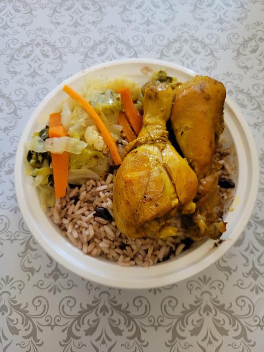 CURRY CHICKEN 