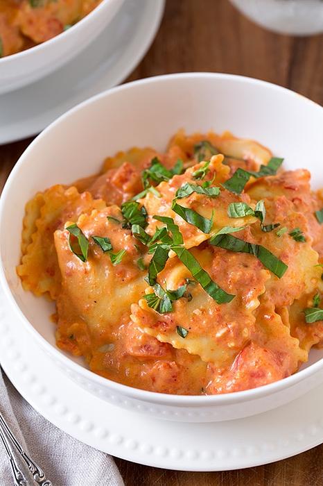 Ravioli with Tomato Basil Cream Sauce