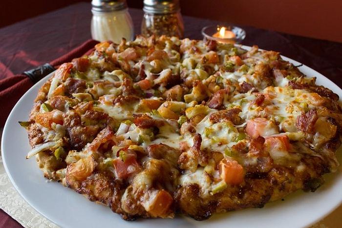 Medium Secret BBQ Pizza 12"