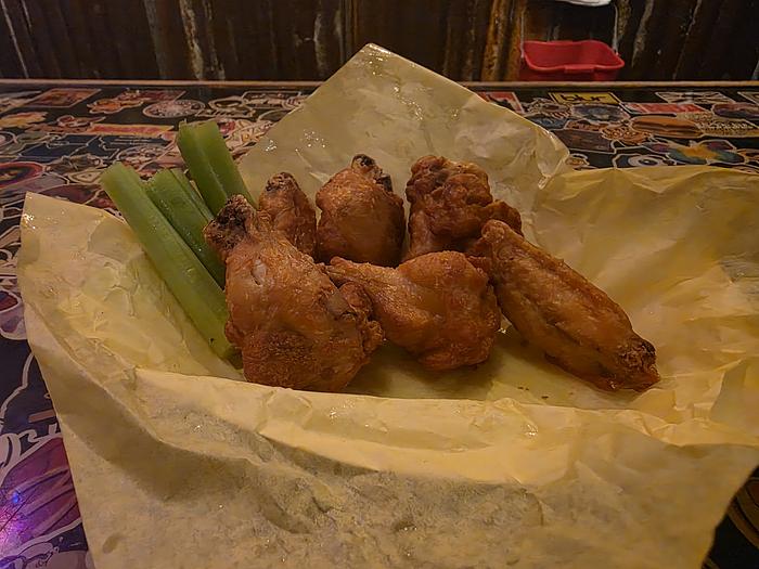 Wings & Beer Special